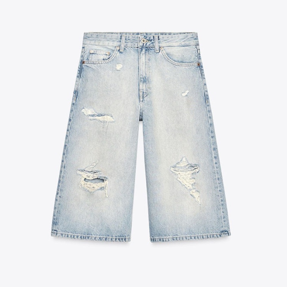 Zara Faded Light Blue Distressed Jean Shorts/Jorts sz L